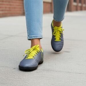 NIKE TIEMPO LEGENDS 7 Girls Gray & Yellow Indoor Soccer Sneakers - Size: 4 1/2Y